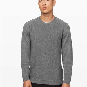 NWT Lululemon Alpine Air Crew
Heathered Core Medium Grey Size: S